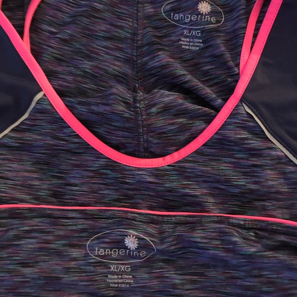 Mid calf yoga pants with matching top - Picture 4 of 6